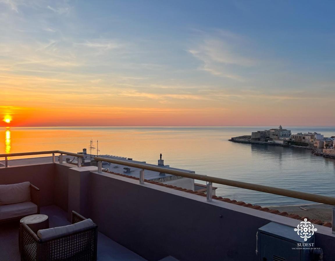 Апартаменти Infinito - Attico Sul Mare В'єсте Екстер'єр фото