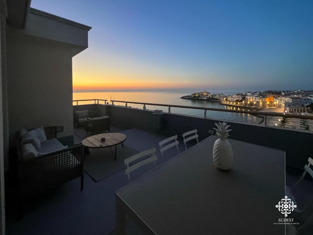 Апартаменти Infinito - Attico Sul Mare В'єсте Екстер'єр фото